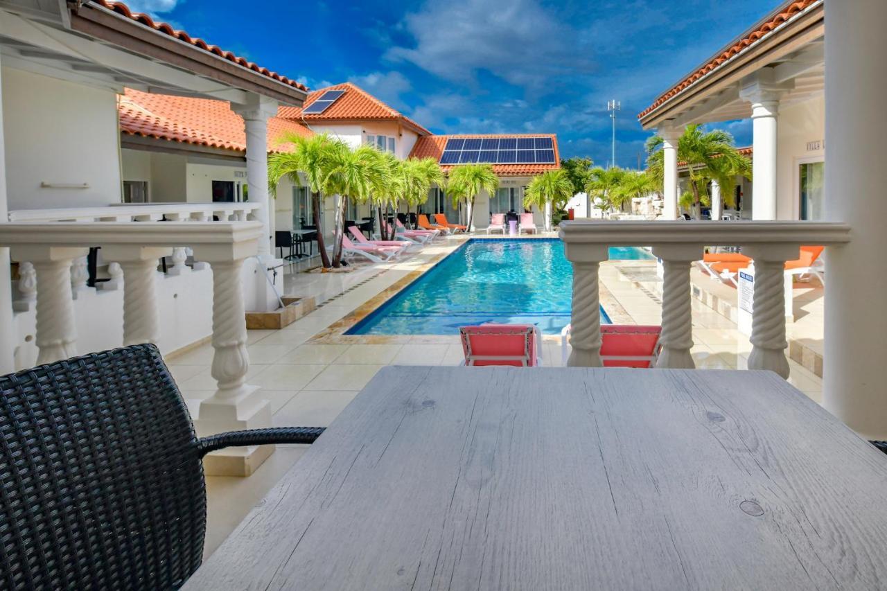 Boutique Hotel Swiss Paradise Aruba Villas And Suites Palm Beach Exterior photo