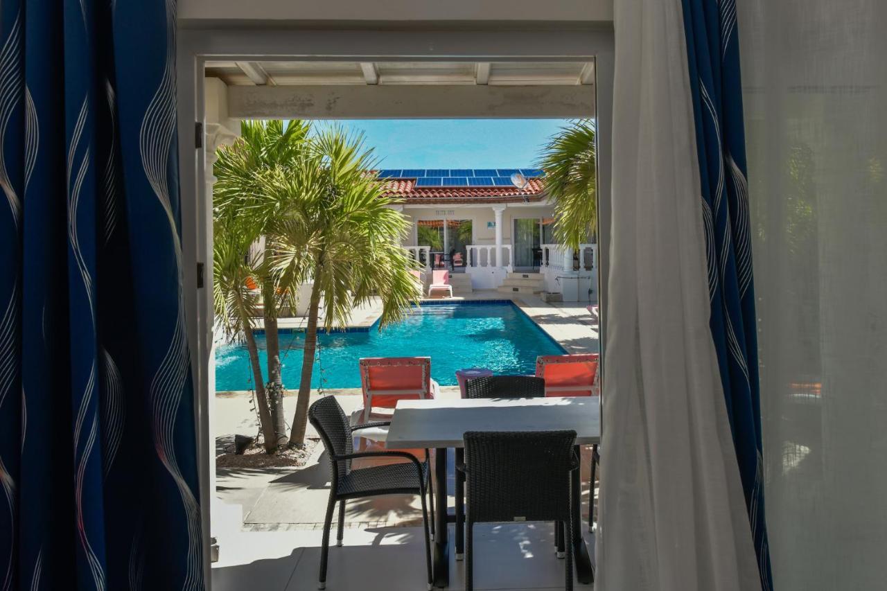 Boutique Hotel Swiss Paradise Aruba Villas And Suites Palm Beach Exterior photo